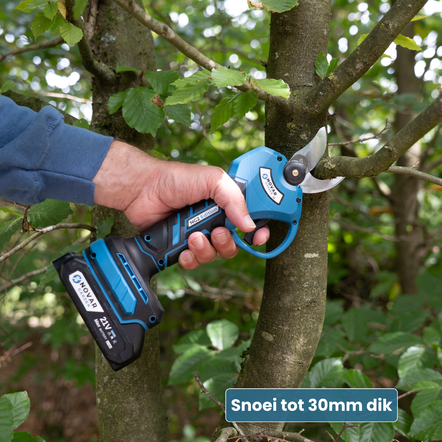 NG2 Accu Snoeischaar – Compleet set met koffer, oplader en twee 2.0Ah accu's